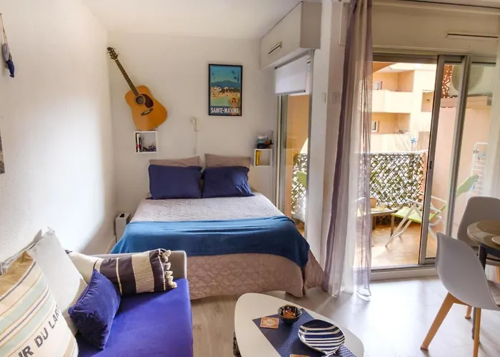 Beautiful With Sea View And Quiet Apartamento